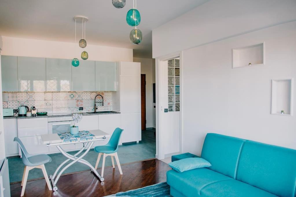 Appartement Poccio House à Fiumicino Extérieur photo